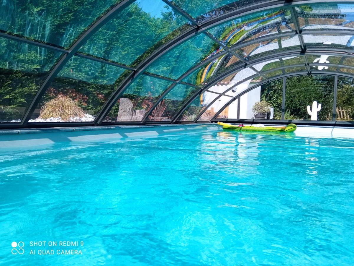 Mas Des Vignes Piscine Chauffee Bed & Breakfast Le Champ-Saint-Pere Luaran gambar