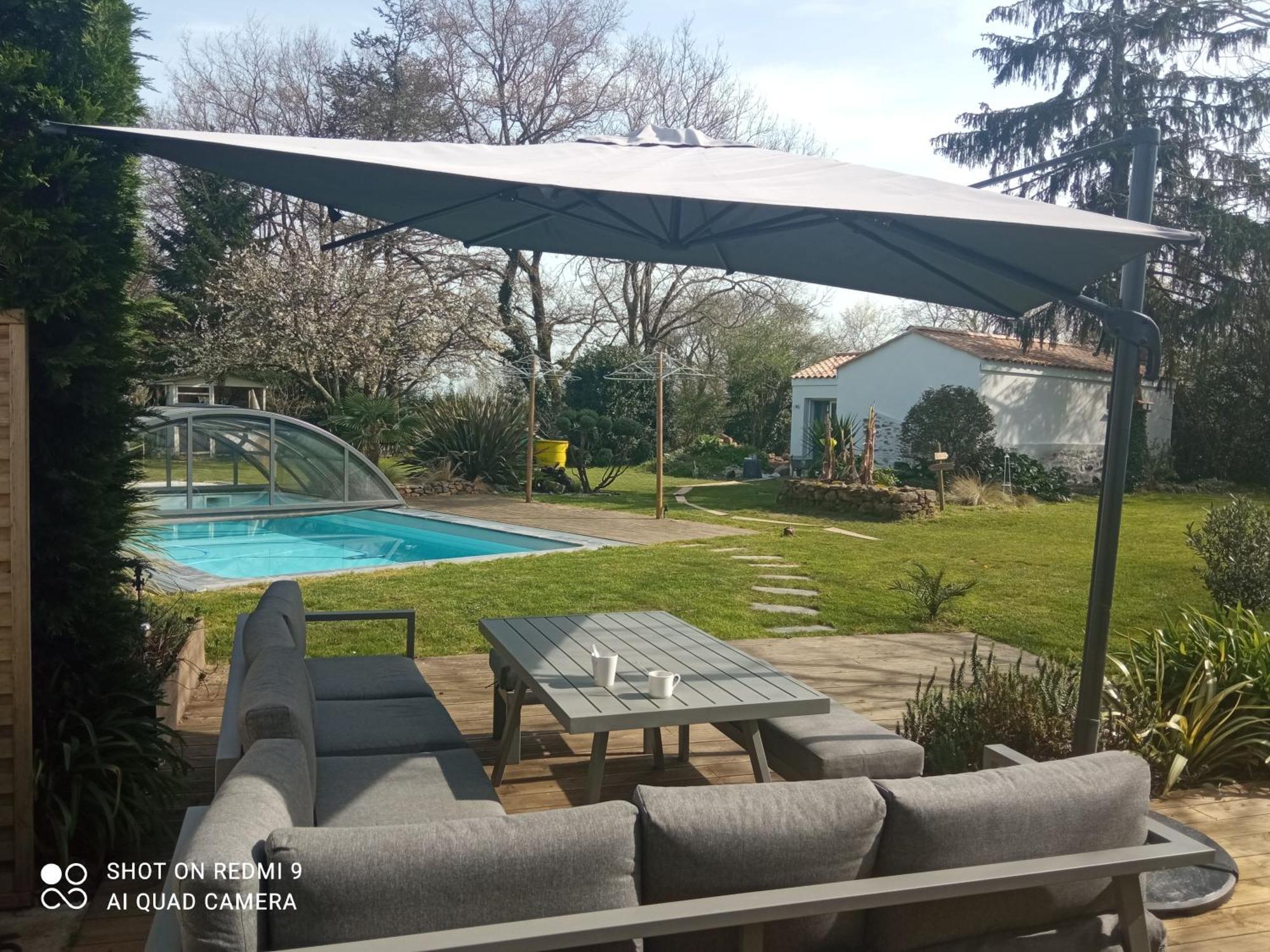 Mas Des Vignes Piscine Chauffee Bed & Breakfast Le Champ-Saint-Pere Luaran gambar